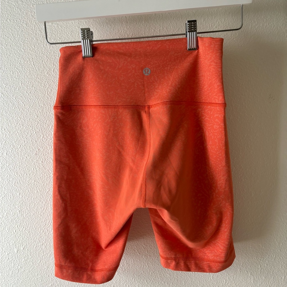 Lululemon Wunder Train High-Rise Short 8"